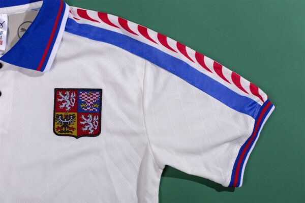 Retro Czech Republic Away Jersey 1996 - Image 6