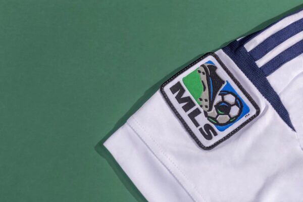Retro LA Galaxy Home Jersey 2012 - Image 6