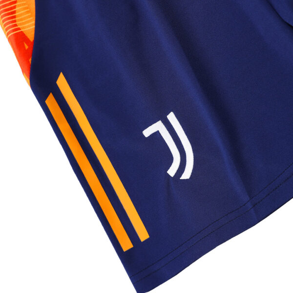 Juventus Pre-Match Kit(Jersey+Shorts) 2024/25 - Image 11