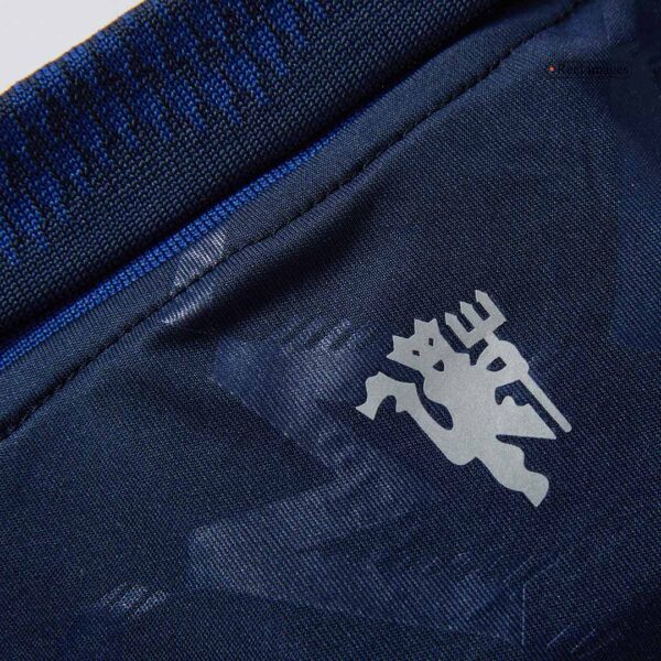 Manchester United Away Long Sleeve Jersey 2024/25 - Image 15
