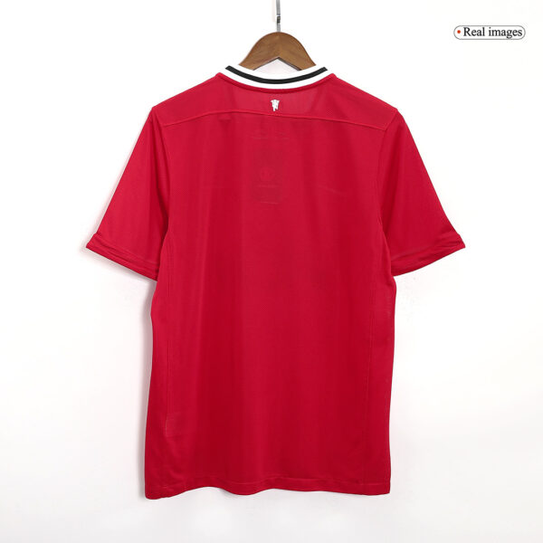 Retro Manchester United Home Jersey 2011/12 - Image 4