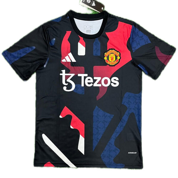 Manchester United Pre-Match Jersey 2024/25 - Image 3