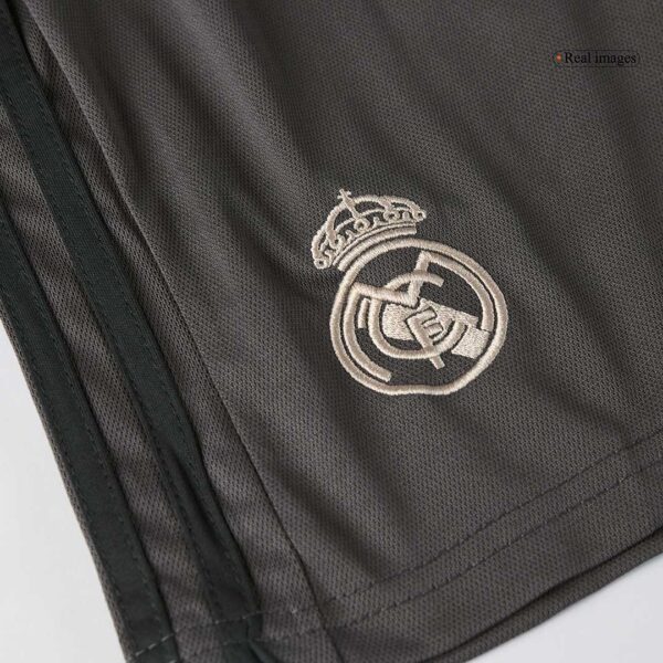 Kids Real Madrid Third Jersey Kit 2024/25 - Image 17