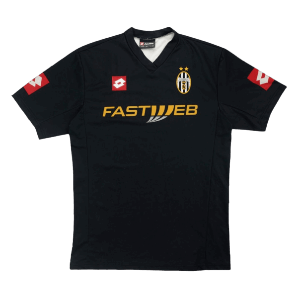 Retro Juventus Away Jersey 2001/02 - Image 3