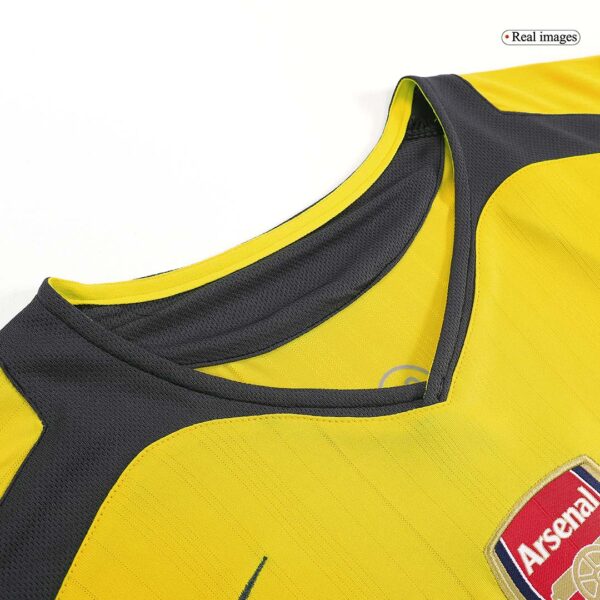 Retro Arsenal Away Jersey 2005/06 - Image 5