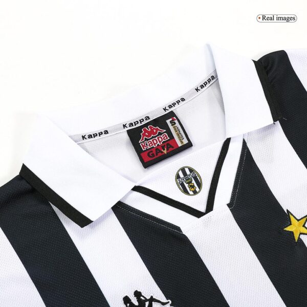 Retro Juventus Home Jersey 1996/97 - Image 5