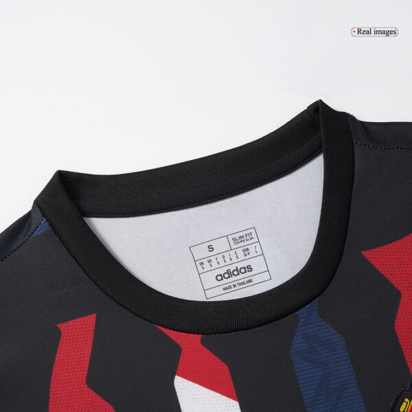 Manchester United Pre-Match Jersey 2024/25 - Image 7