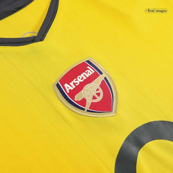 Retro Arsenal Away Jersey 2005/06 - Image 6