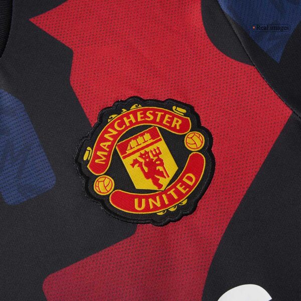 Manchester United Pre-Match Jersey 2024/25 - Image 8