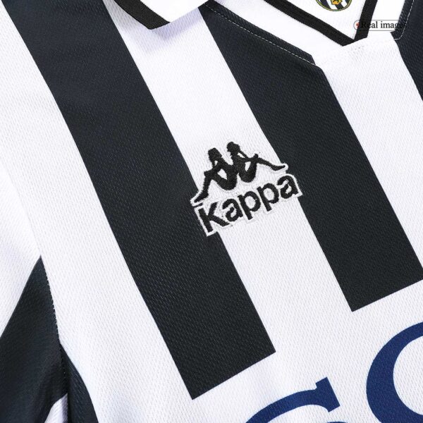 Retro Juventus Home Jersey 1996/97 - Image 7