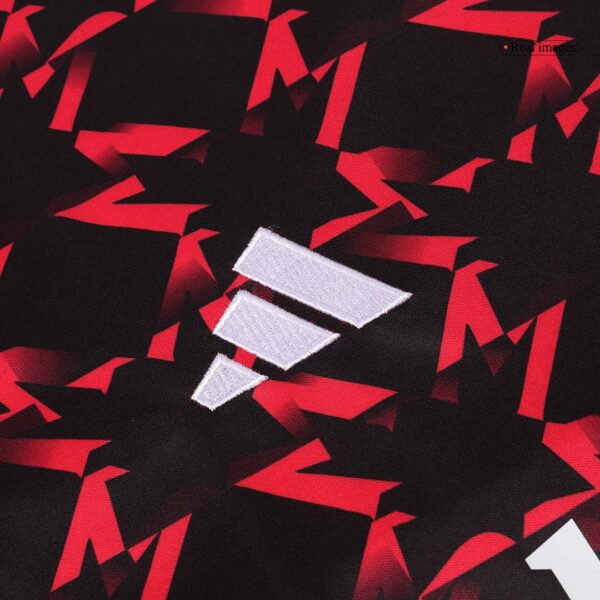 Manchester United Pre-Match Jersey 2024/25 - Image 8