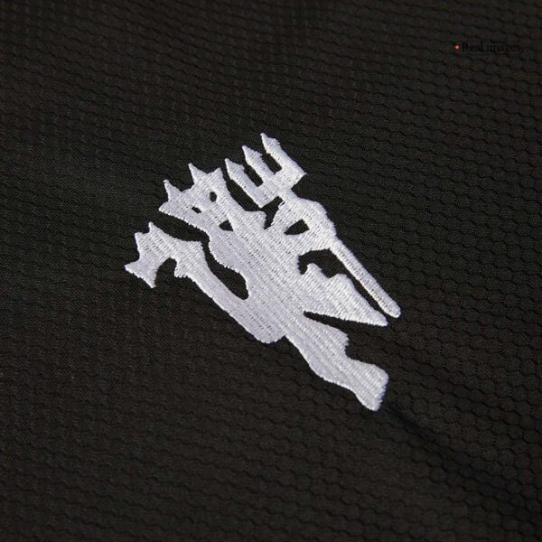 Manchester United Third Goalkeeper Jersey 2024/25 - Image 9