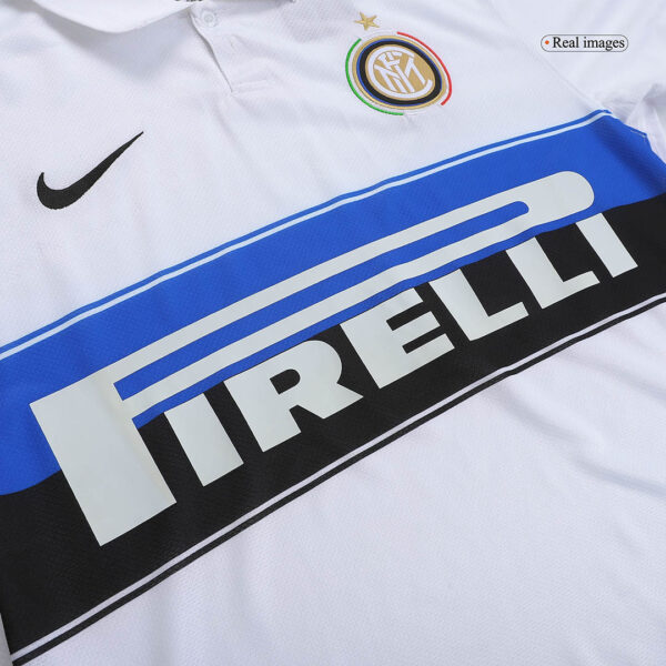 Retro Inter Milan Away Jersey 2009/10 - Image 8