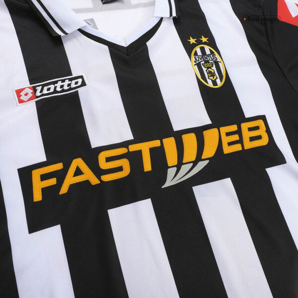 Retro Juventus Home Jersey 2001/02 - Image 7
