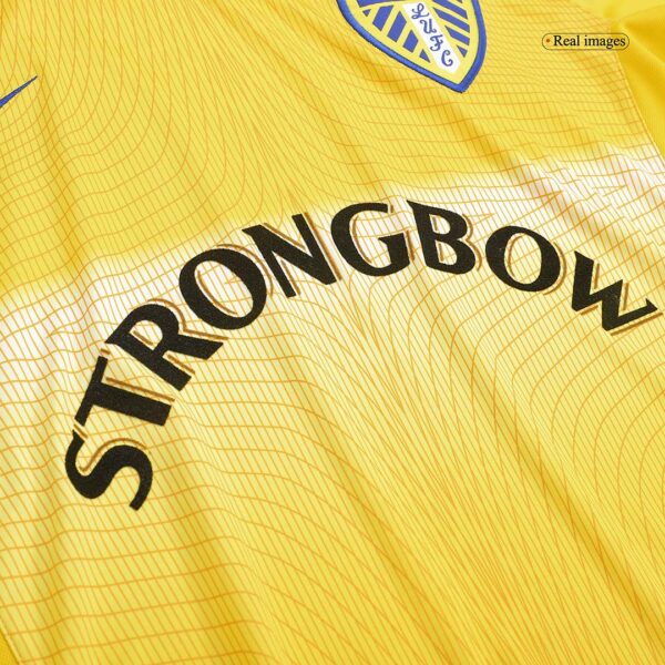 Retro Leeds United Third Jersey 2002/03 - Image 10