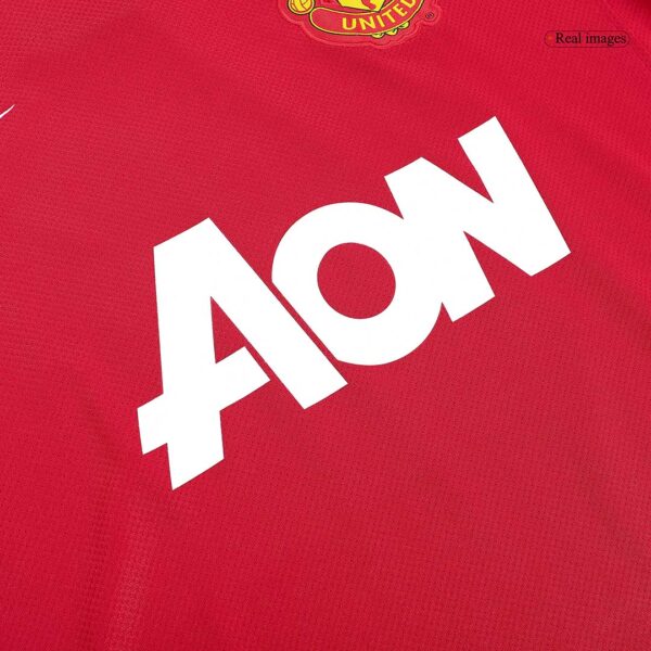 Retro Manchester United Home Jersey 2011/12 - Image 8