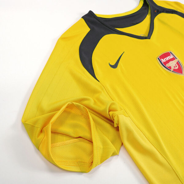 Retro Arsenal Away Jersey 2005/06 - Image 9