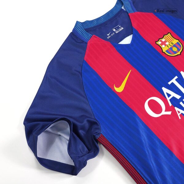 Messi #10 Barcelona Home Retro Jersey 2016/17 - Image 12