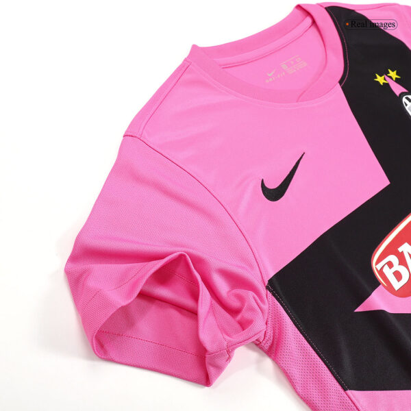 Retro Juventus Away Jersey 2011/12 - Image 10