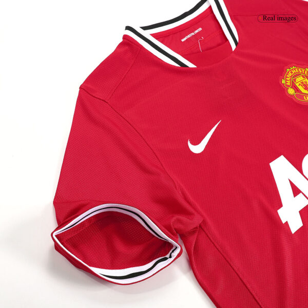 Retro Manchester United Home Jersey 2011/12 - Image 9
