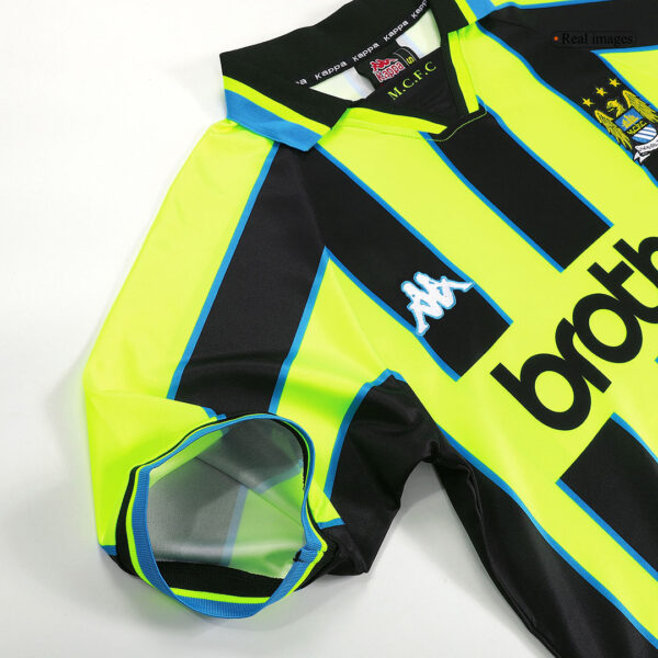 Retro Manchester City Away Jersey 1998/99 - Image 10