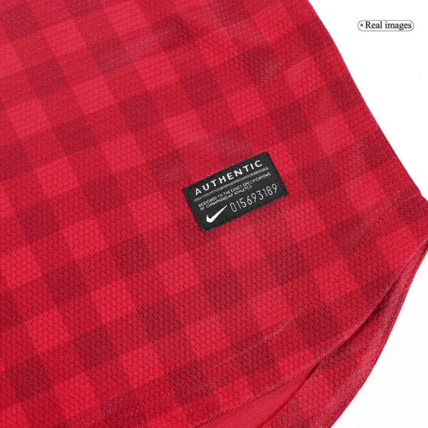 Retro Manchester United Home Jersey 2012/13 - Image 11