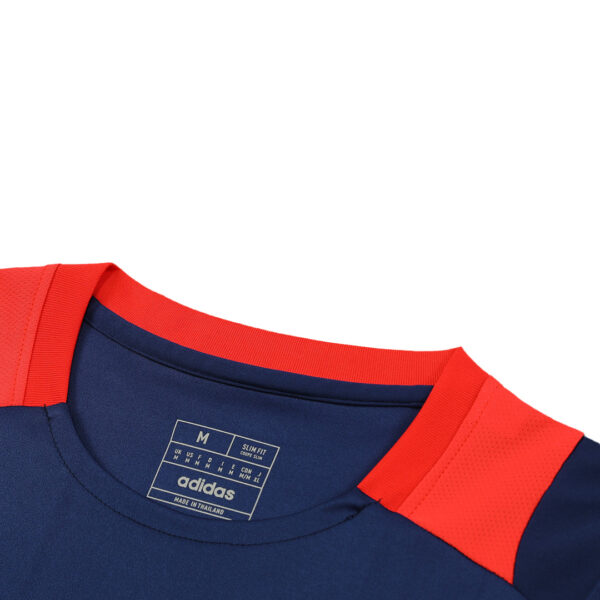 Manchester United Pre-Match Vest Kit(Jersey+Shorts) 2024/25 - Image 4